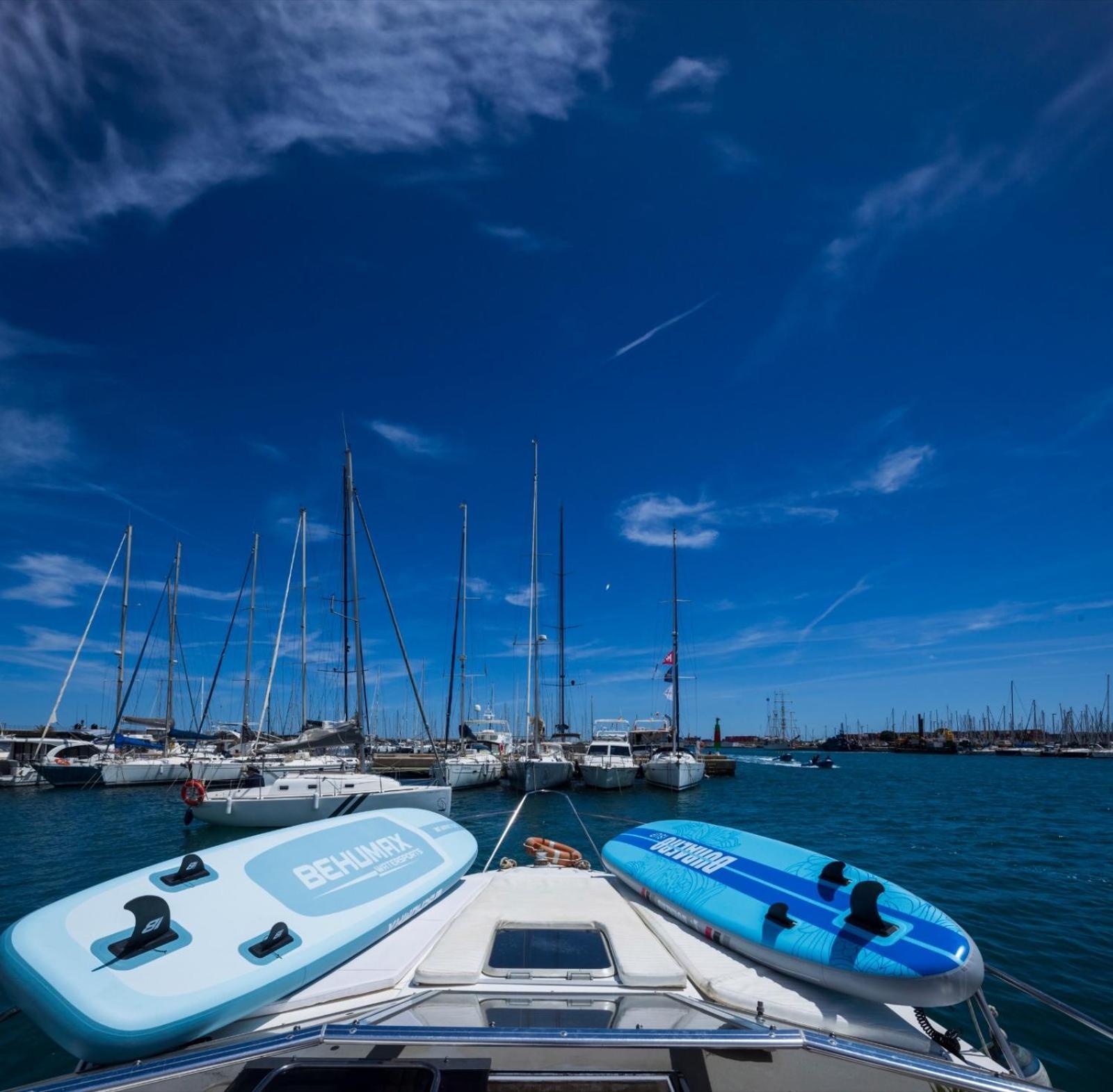 Alojamiento En Barco Voralamar Valência Exterior foto